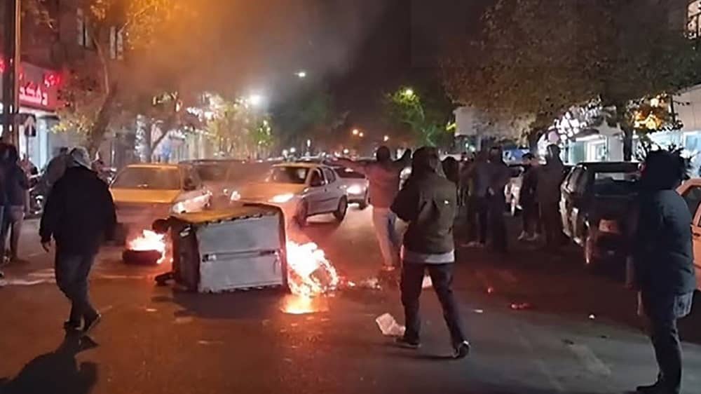 Une 100e nuit du soulèvement marquée par des manifestations à travers l’Iran