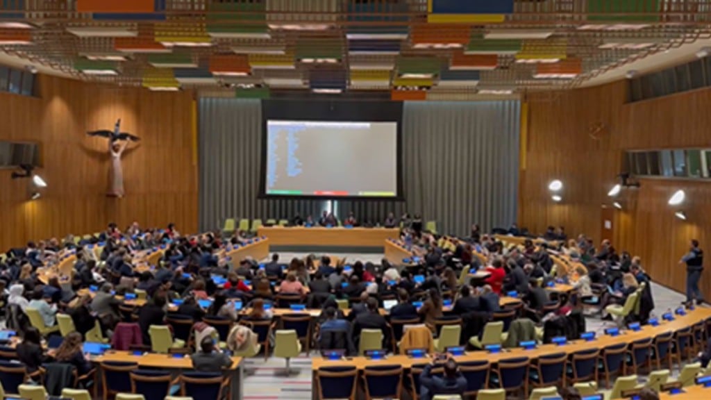 Mme Radjavi se félicite de l’expulsion du régime de la commission de la condition de la femme de l’ONU