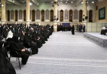 Désespéré face aux manifestations en Iran, Khamenei appelle à plus de violence