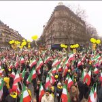 Les Iraniens honorent l’héritage de la révolution de 1979 et appellent à un Iran démocratique