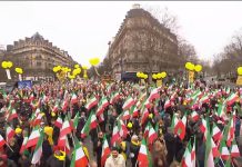 Les Iraniens honorent l’héritage de la révolution de 1979 et appellent à un Iran démocratique