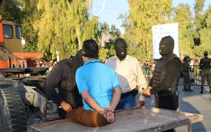 Iran : Exécution de 17 prisonniers en 5 jours, intensification de la torture et des pressions criminelles dans les prisons