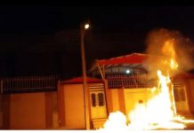 Iran : De jeunes insurgés visent le complexe judiciaire du régime à Kerman