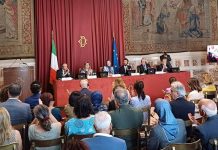 Maryam Radjavi au Parlement italien pour appeler à soutenir le soulèvement du peuple iranien