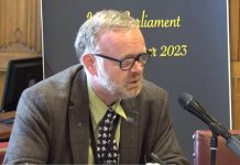 Le député Martyn Day : le changement de régime en Iran arrive rapidement