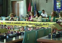 Rassemblement de soutien à la lutte des femmes iraniennes pour la liberté et la démocratie à Pescara en Italie