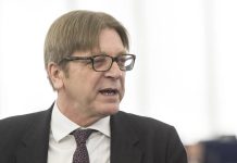 Guy Verhofstadt, ancien Premier ministre belge : Nous pousserons M. Borrell à une condamnation plus sévère et à une politique de sanctions contre le régime iranien