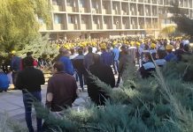 Grève et protestations de milliers de sidérurgistes à Ispahan