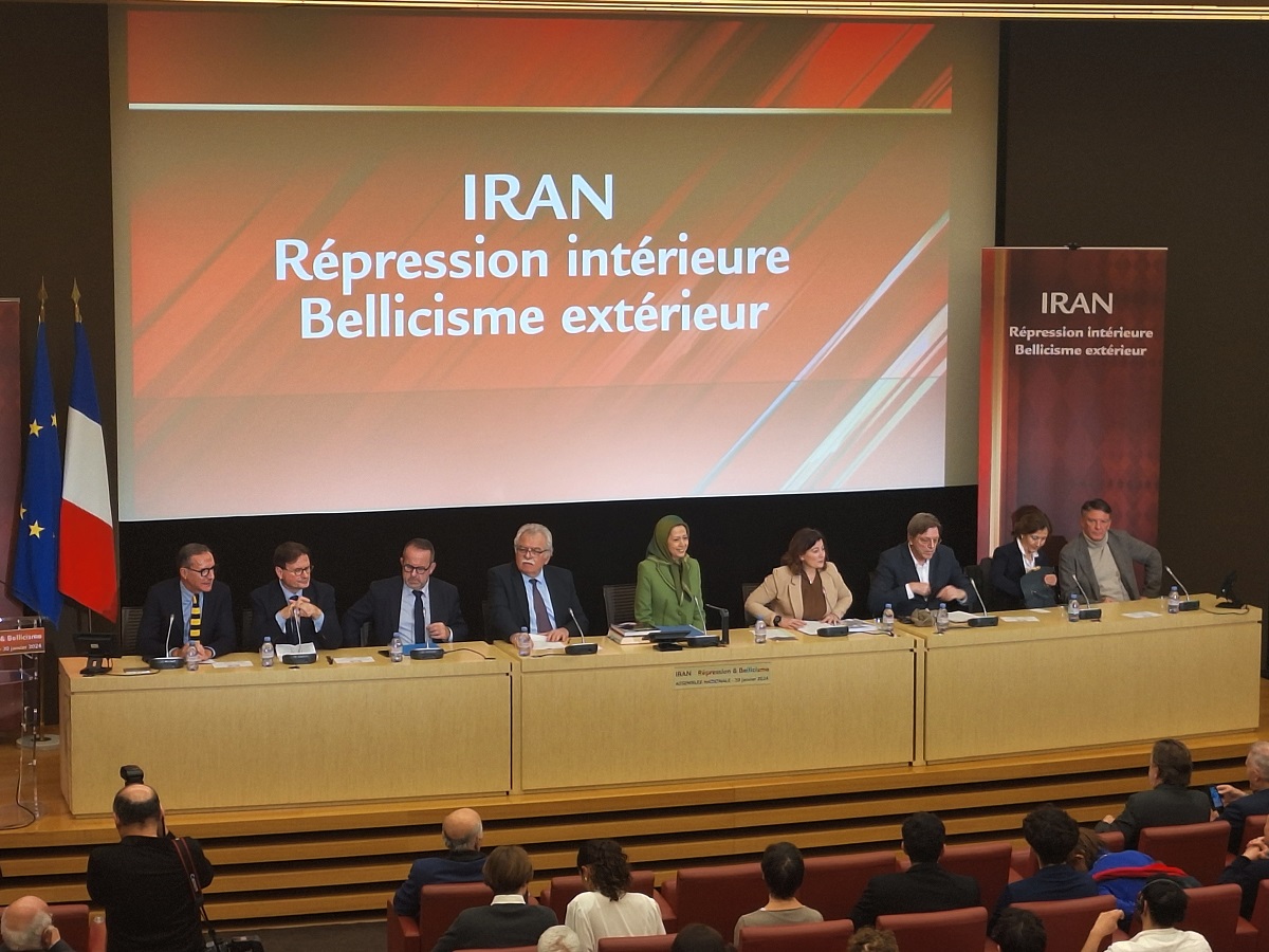 Réunion au parlement français et soutien à un changement démocratique en Iran