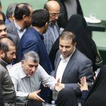 Un groupe web activiste révèle des documents et dénonce la corruption du régime iranien, la monopolisation des militaires et les échecs administratifs