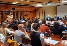 Vidal Quadras accuse le régime iranien d’attaque terroriste lors de sa première conférence de presse après sa convalescence