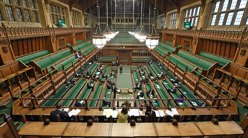 Une résolution du Parlement britannique sanctionne les pasdaran et soutient la Résistance iranienne