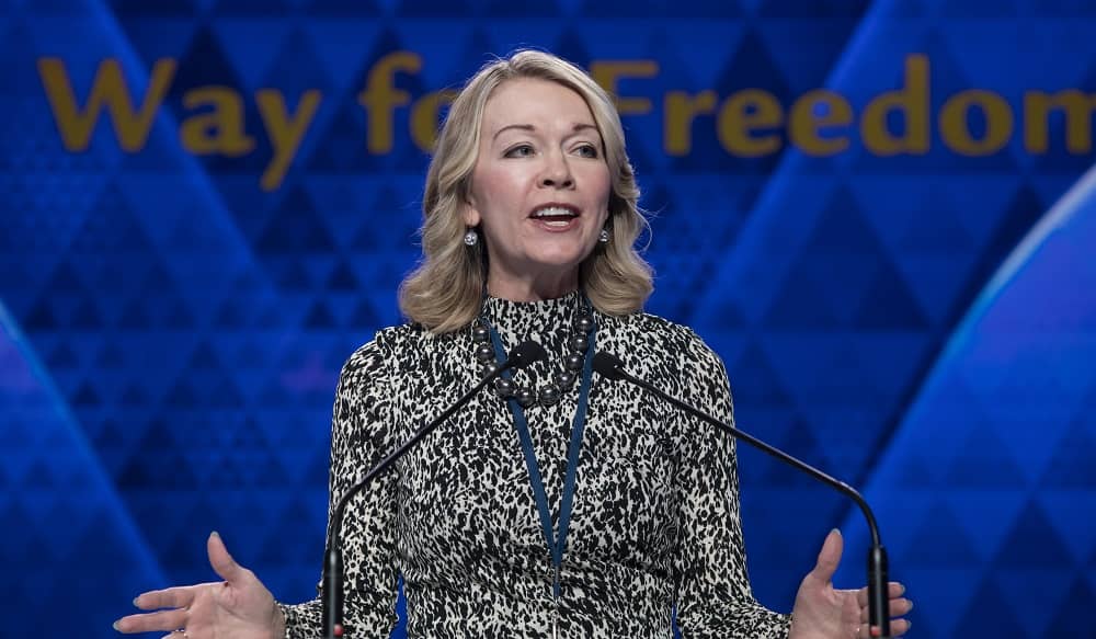 La canadienne Candice Bergen : nous sommes solidaires de ces courageuses iraniennes qui luttent pour un changement de régime