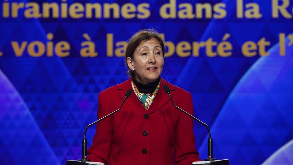 Ingrid Betancourt : es femmes sont les actrices du changement en Iran