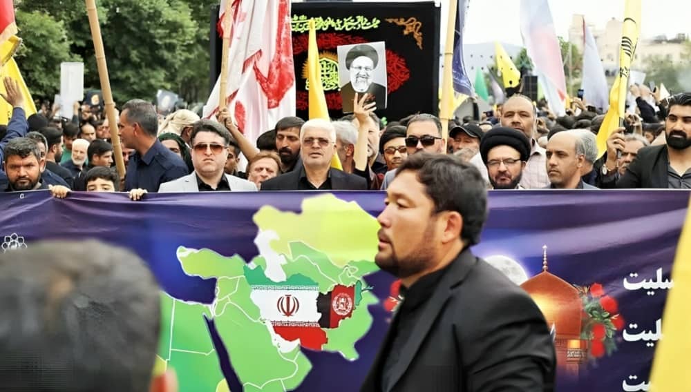 Le régime utilise les migrants afghans pour renflouer les funérailles de Raissi 