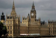 Cinq cent cinquante-trois parlementaires britanniques soutiennent le plan en dix points de Maryam Radjavi pour un Iran Libre