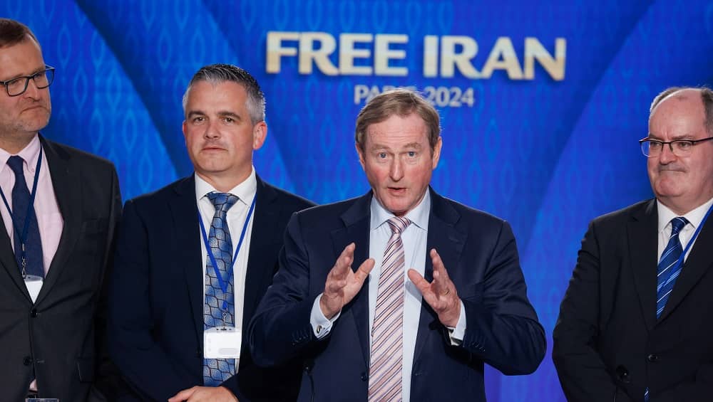 L'ancien Premier ministre irlandais Enda Kenny : notre campagne pour un Iran libre doit être implacable