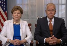 Les Sénateurs américains Shaheen et Tillis interviennent au sommet mondial pour un Iran libre 2024