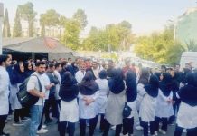 Les infirmières iraniennes descendent dans la rue pour des manifestations sans précédent