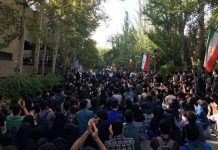 Iran : Les étudiants en médecine extorqués avec un engagement de service obligatoire