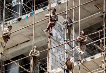 Six ouvriers du bâtiment meurent chaque jour dans un contexte de crise d’insécurité en Iran