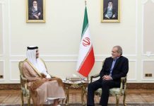 Le voyage désespéré de Pezeshkian au Qatar