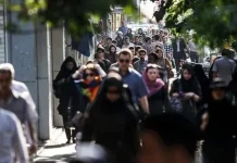 La classe moyenne iranienne s’enfonce davantage dans la pauvreté