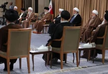Iran : Khamenei définit son orientation stratégique et son plan de succession