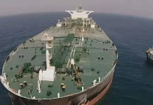 La survie du régime iranien est liée aux réseaux de contrebande de pétrole, selon Reuters et Bloomberg