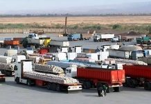 Crise commerciale entre la Turquie et le régime iranien avec camionneurs déroutés