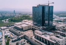 Le régime iranien profite de la hausse du dollar américain face au rial