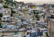 Iran : Des politiques de logement qui enferment des millions de personnes dans la pauvreté