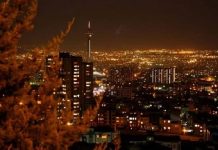 Des slogans contre Khamenei résonnent sur les toits en Iran