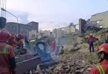 Iran : L’effondrement d’un immeuble dans la rue Taleghani à Téhéran révèle la négligence des autorités