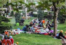 Intenses activités de la jeunesse rebelle pour Sizdeh Bedar malgré l’état d’alerte des forces répressives