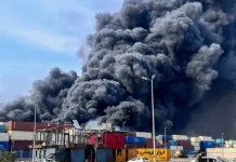 Les explosions catastrophiques au port de Bandar Abbas révèlent la négligence du régime iranien et sa fragilité économique