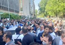 Iran : Retraités et travailleurs protestent contre les injustices économiques
