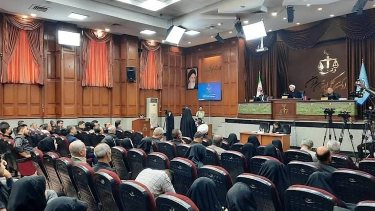 La mascarade judiciaire du régime contre l'OMPI et sa peur de la montée de la résistance en Iran