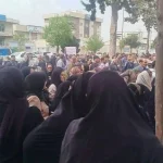 Des retraités des télécommunications et des locataires manifestent à travers l’Iran