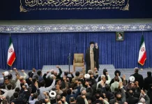 Alors que les familles sont en deuil, Khamenei de contenir l’indignation publique
