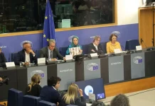 Le PE accueille la présidente-élue du CNRI ; les eurodéputés appellent à une politique de fermeté face au régime en Iran