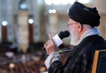 Khamenei ordonne au Parlement de faire face aux crises qui frappent la théocratie iranienne