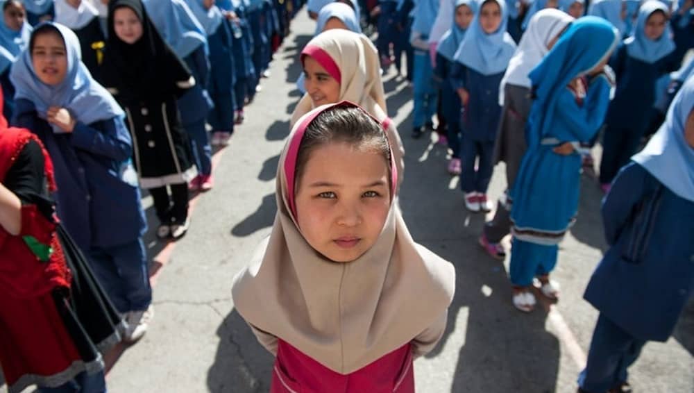 Du pain à crédit aux classes affamées : l’effondrement économique iranien aggrave la crise sociale
