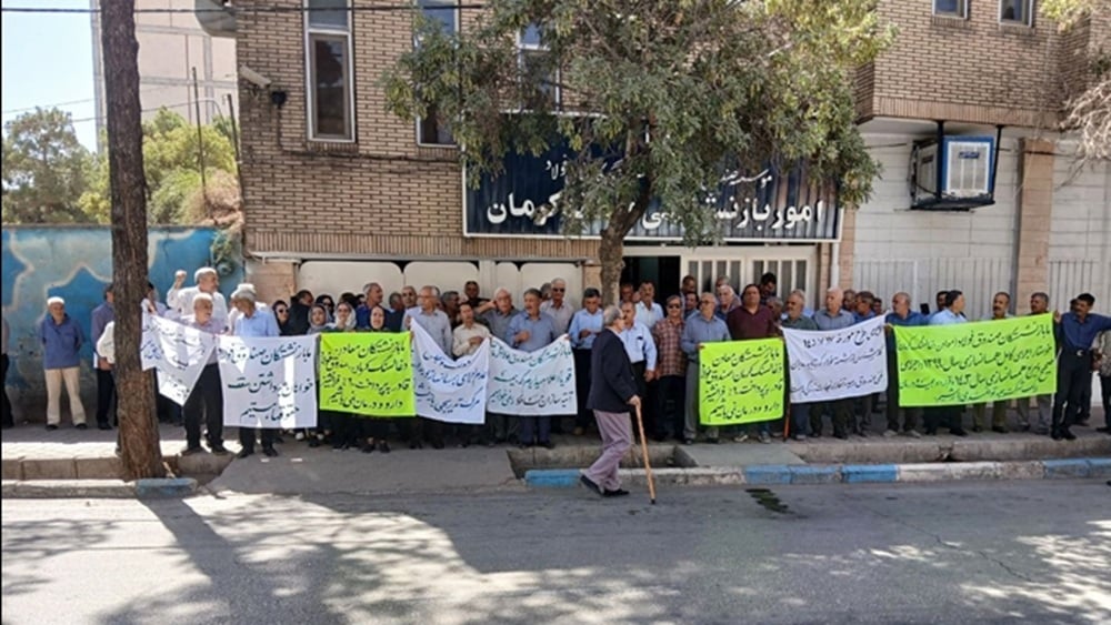 Des Iraniens de tous horizons manifestent contre la corruption et la faillite économique du régime