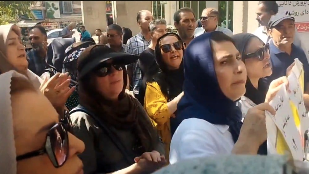 Le régime iranien fait face à la colère populaire alors que les manifestations se poursuivent contre la corruption, l'incompétence et la répression