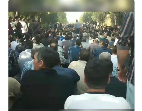 Manifestations dans plusieurs villes d’Iran contre les politiques prédatrices du régime des mollahs