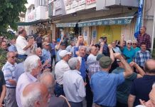 Manifestations du personnel soignant et grève des mineurs pour réclamer leurs salaires impayés