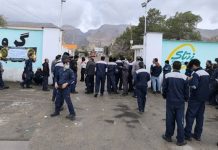 Des manifestations simultanées éclatent à Téhéran, Ahvaz et Fars alors que la crise économique s’aggrave