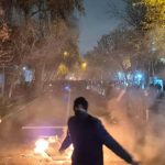 Le soulèvement audacieux des universités, le soulèvement du peuple d’Abdanan et l’écho du slogan de renversement à l’occasion du 40e jour du deuil des martyrs
