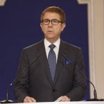 L’ambassadeur Bloomfield prédit un effondrement imminent du régime iranien et qualifie Reza Pahlavi de peu sérieux